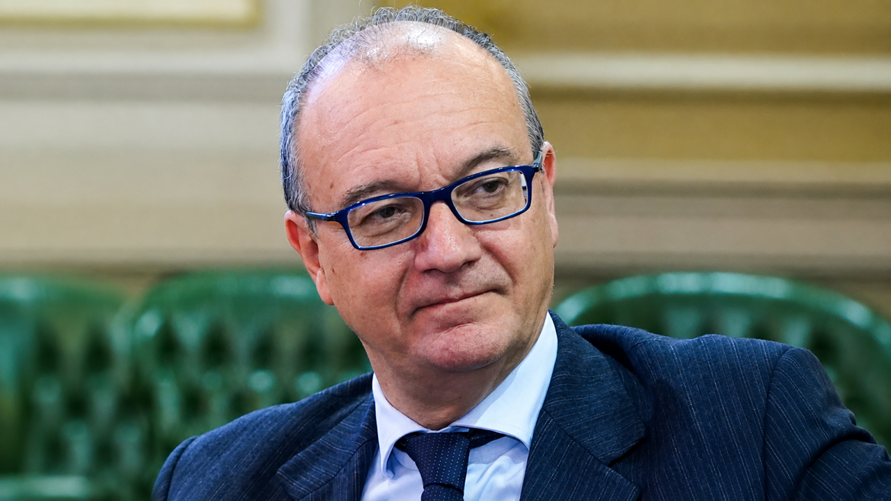 il ministro valditara spiega perch232 non si pu242 tornare a scuola il primo di ottobre da Ilsipontino.net il ministro valditara spiega perch232 non si pu242 tornare a scuola il primo di ottobre