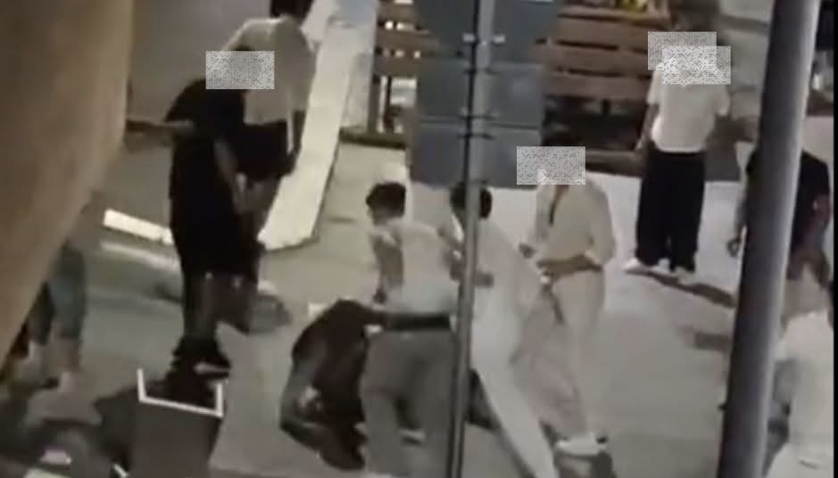 botte da orbi a san giovanni rotondo mega rissa tra ragazzini da Ilsipontino.net botte da orbi a san giovanni rotondo mega rissa tra ragazzini