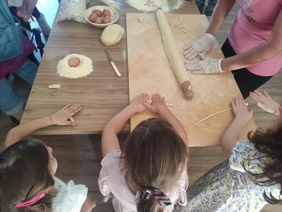 celle san vito salpa sulla nave novanta e riscopre la sagra dei cicatelli da Ilsipontino.net celle san vito salpa sulla nave novanta e riscopre la sagra dei cicatelli