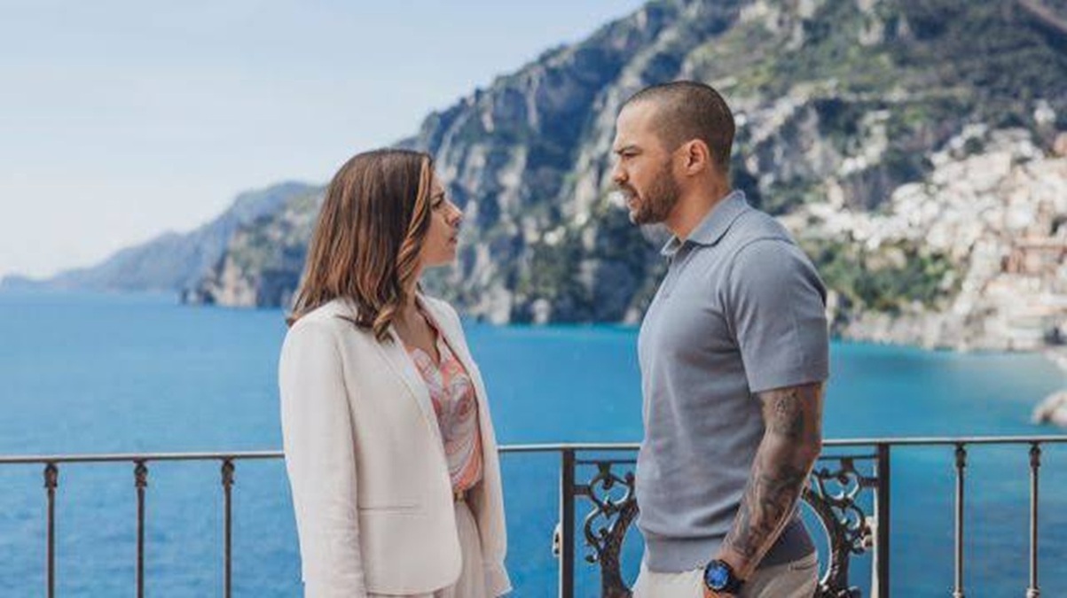 Hotel Costiera: cast, trama, location e anticipazioni della prima puntata del 1 settembre su Canale 5