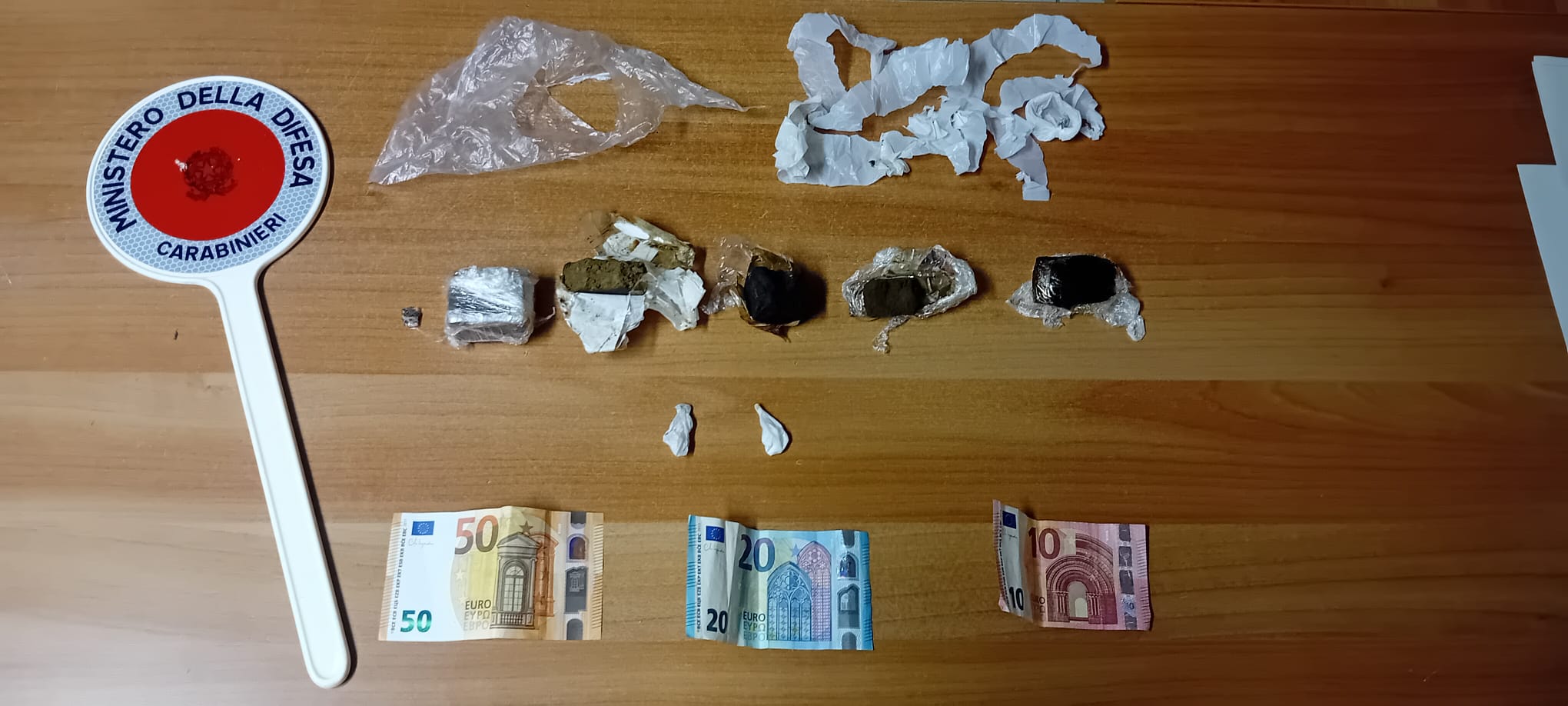 peschici e ischitella maltrattamenti in famiglia arrestati un arresto anche per droga da Ilsipontino.net peschici e ischitella maltrattamenti in famiglia arrestati un arresto anche per droga