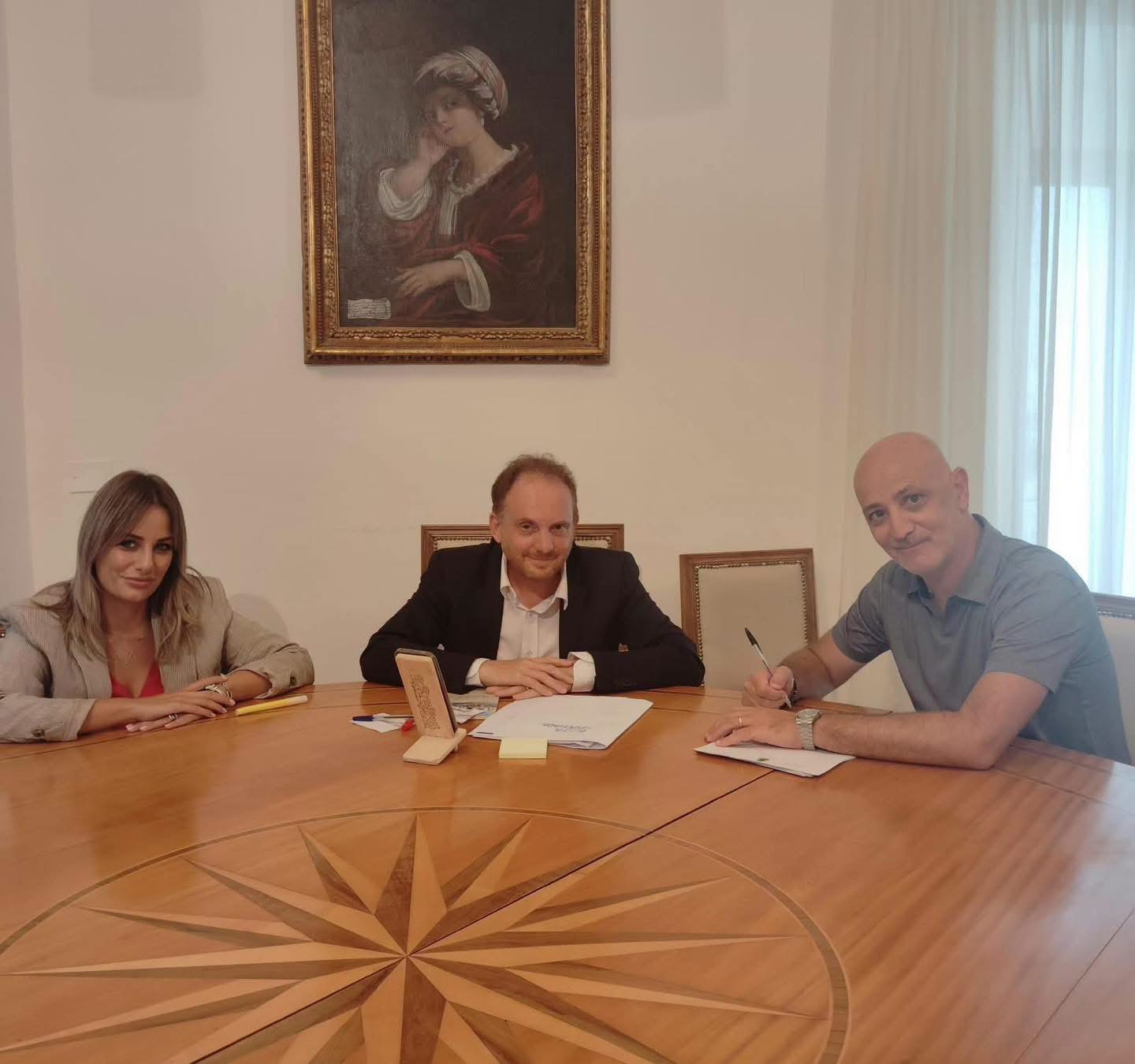 comune manfredonia nuova assunzione ecco il dott raffaele basta da Ilsipontino.net comune manfredonia nuova assunzione ecco il dott raffaele basta