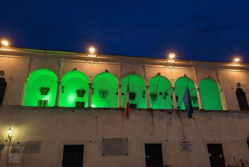 manfredonia si illumina di verde per la giornata nazionale sla da Ilsipontino.net manfredonia si illumina di verde per la giornata nazionale sla