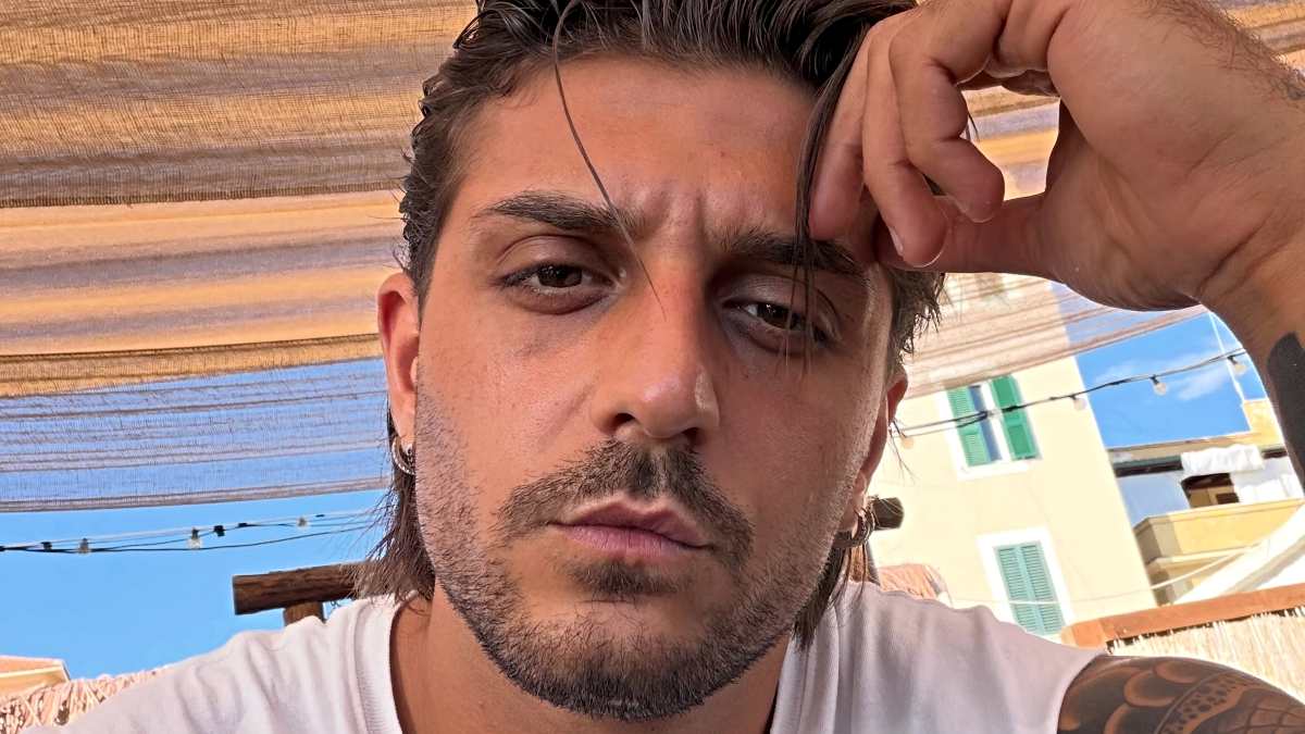 segnalazione su cristiana anania e giovanni grazioso parla ernesto passaro disposti a tutto per hype da Ilsipontino.net segnalazione su cristiana anania e giovanni grazioso parla ernesto passaro disposti a tutto per hype