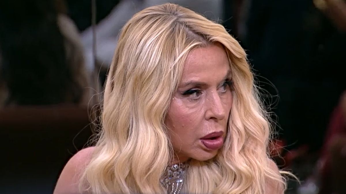 valeria marini abbandona il grande fratello vip infieriscono su di me non mi diverto da Ilsipontino.net valeria marini abbandona il grande fratello vip infieriscono su di me non mi diverto
