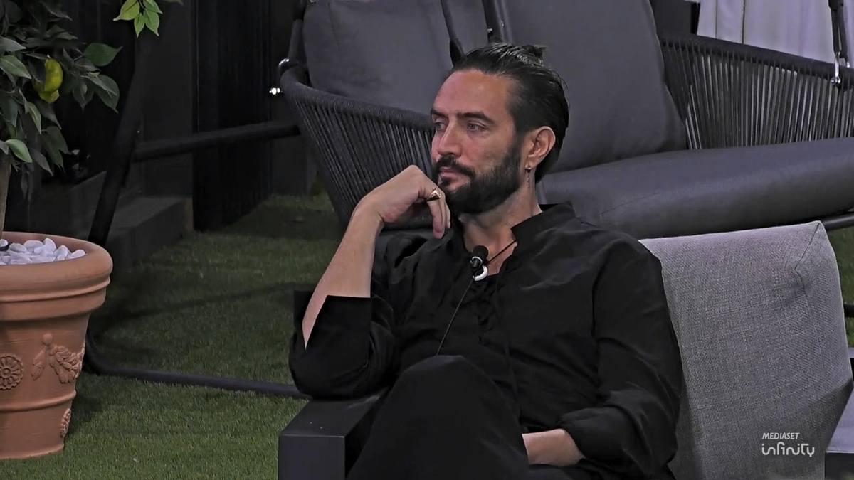 Alex Belli parla del suo rapporto con Marina La Rosa al Grande Fratello Vip