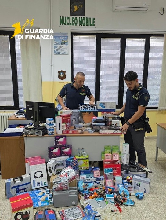 Immagine originale pubblicata da IlSipontino a corredo del controllo della Finanza
