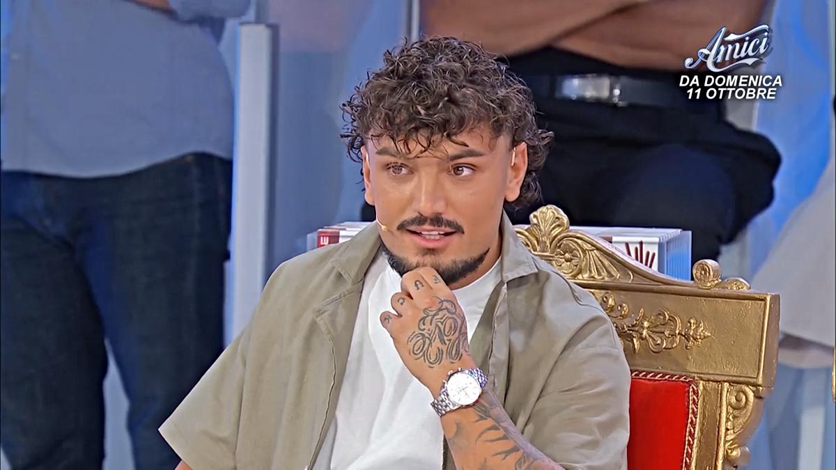 Uomini e Donne, Maria De Filippi rimprovera Giovanni Grazioso
